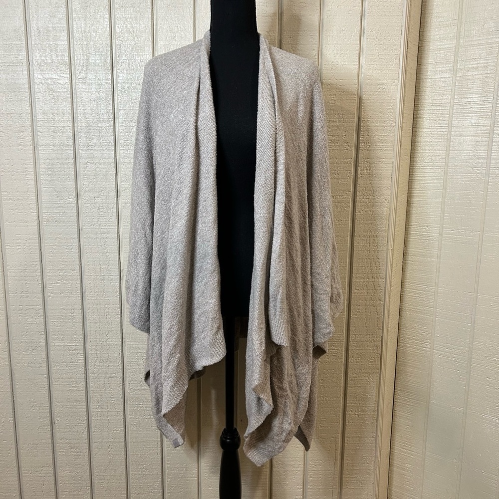 Barefoot Dreams Cozychic Lite Kimono Wrap, one size.